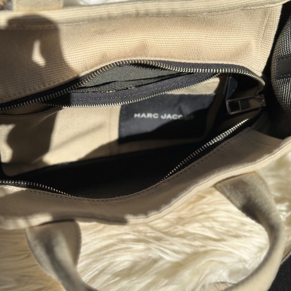 Marc Jacobs Jacquard Medium Tote Bag - Picture 5 of 11